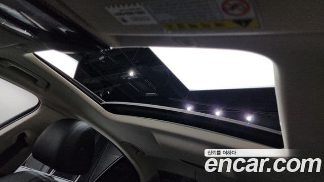 BMW 5 Series 2018 — ფოტო 19/20