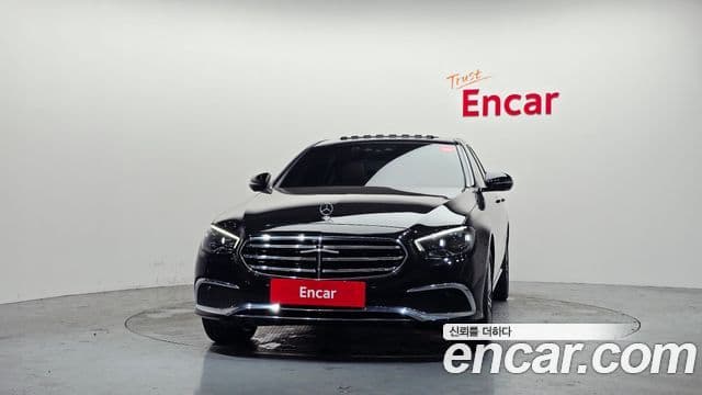 Mercedes-Benz E-Class 2023 — Фото 3/20