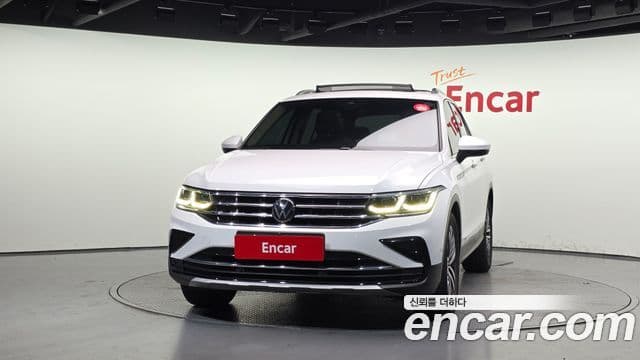 Volkswagen Tiguan 2023 — ფოტო 3/20