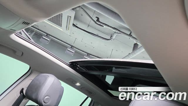 Volkswagen Tiguan 2023 — ფოტო 16/20