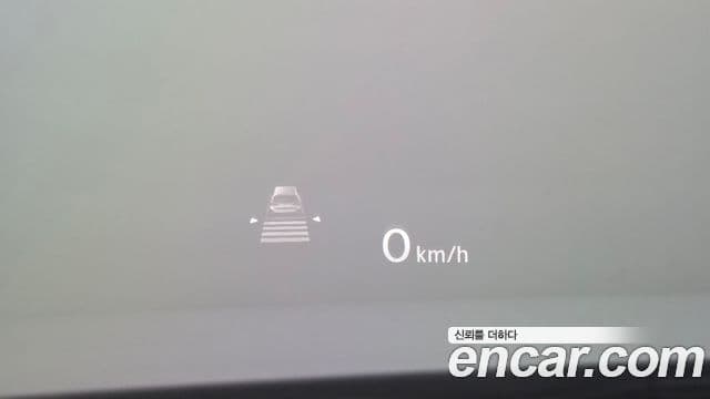 Volkswagen Tiguan 2023 — ფოტო 17/20