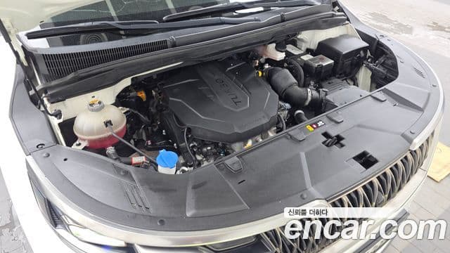 Kia Carnival 2021 — ფოტო 6/20