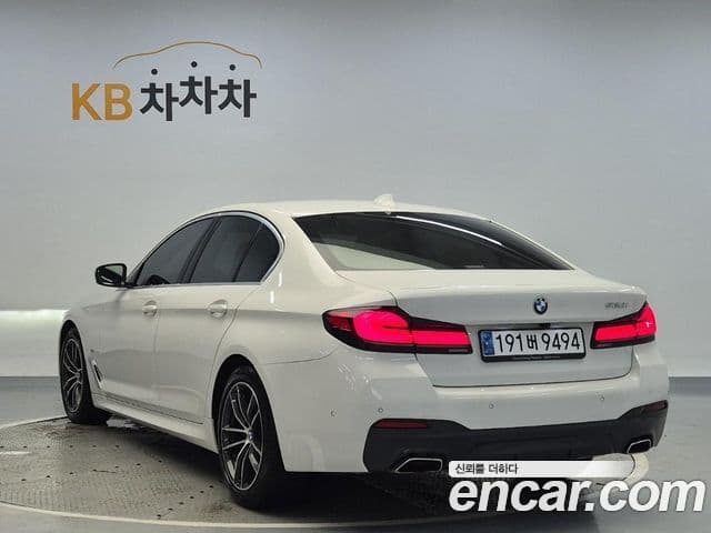 BMW 5 Series 2023 — Фото 1/19