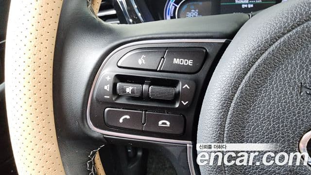 Kia Niro 2020 — Фото 16/20