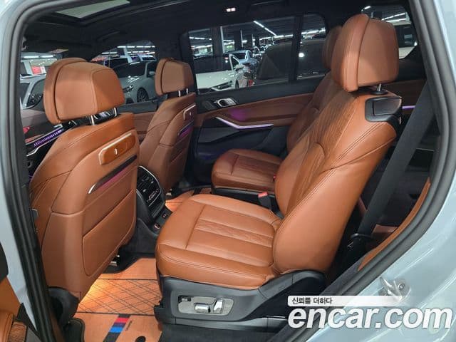BMW X7 2025 — ფოტო 10/20