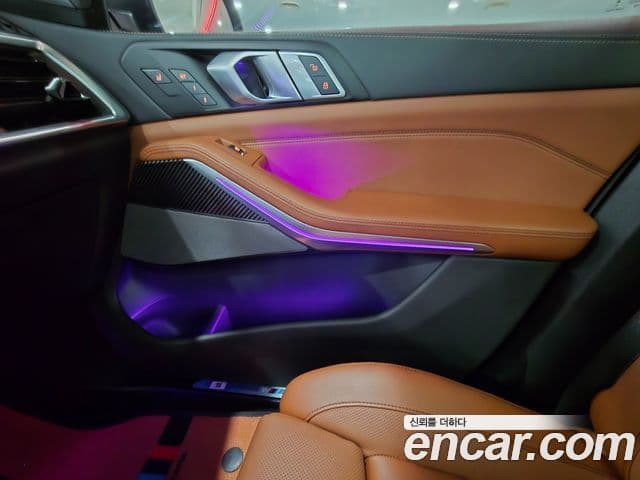 BMW X7 2025 — ფოტო 16/20