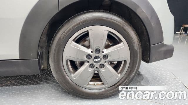 Mini Cooper 2022 — Photo 30/30