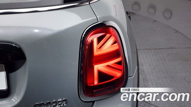 Mini Cooper 2022 — Photo 5/30