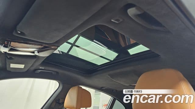 BMW 7 Series 2022 — Şəkil 19/20