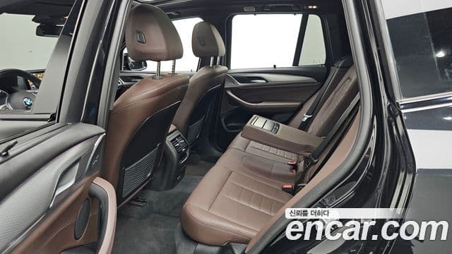 BMW X3 2021 — Photo 32/37