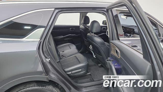 Kia Sorento 2020 — Фото 11/20