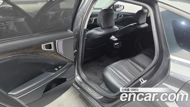 Kia K8 2022 — ფოტო 11/20