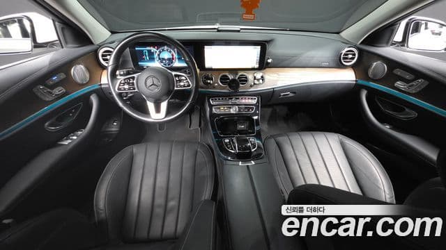 Mercedes-Benz E-Class 2020 — Şəkil 7/20