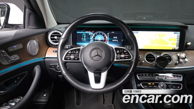 Mercedes-Benz E-Class 2020 — Şəkil 13/20