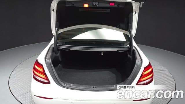 Mercedes-Benz E-Class 2020 — Şəkil 20/20