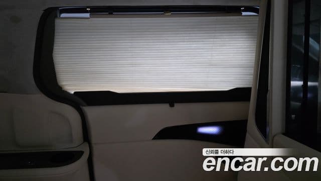 Kia Carnival 2023 — Photo 12/32