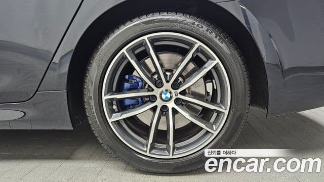 BMW 5 Series 2023 — Photo 5/30