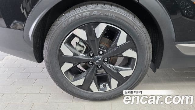 Kia Sportage 2022 — Фото 4/20