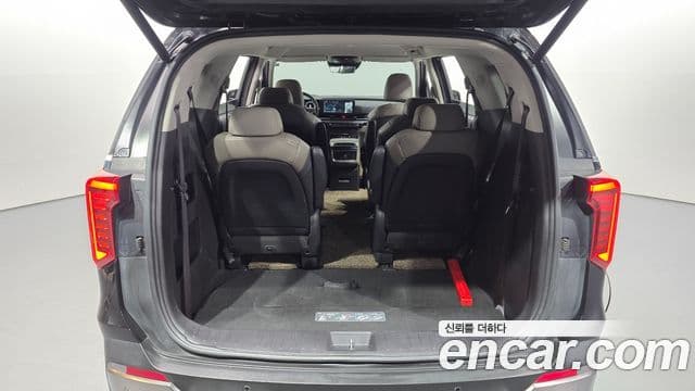 Kia Carnival 2024 — ფოტო 16/20