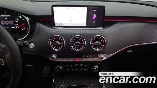 Kia Stinger 2020 — Фото 13/20