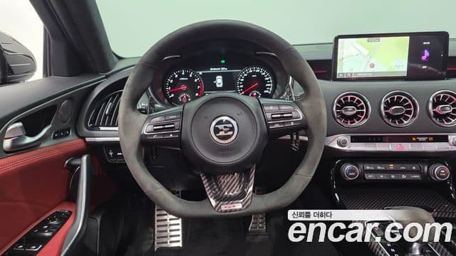 Kia Stinger 2020 — Фото 14/20