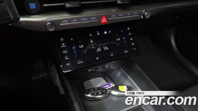Hyundai Grandeur 2023 — ფოტო 18/20
