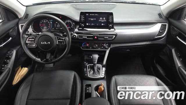Kia Seltos 2022 — ფოტო 7/20