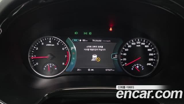 Kia Seltos 2022 — ფოტო 8/20