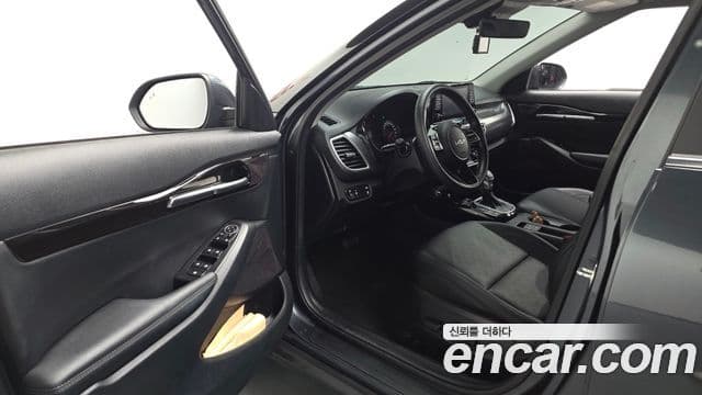 Kia Seltos 2022 — ფოტო 10/20