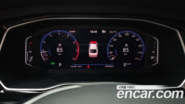 Volkswagen Jetta 2021 — ფოტო 8/20