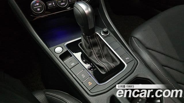 Volkswagen Jetta 2021 — ფოტო 9/20
