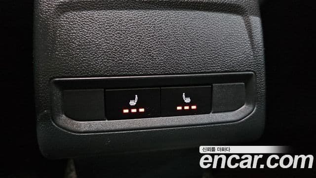 Volkswagen Jetta 2021 — ფოტო 17/20