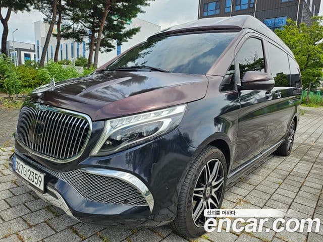 Mercedes-Benz V-Class 2023 — Şəkil 1/20