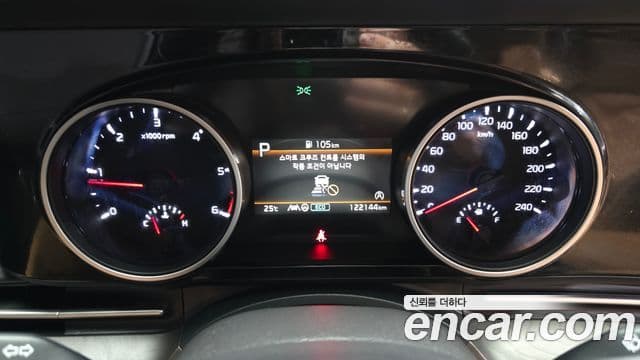 Kia Carnival 2021 — Şəkil 8/20