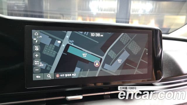 Kia Carnival 2021 — фото 14 из 20