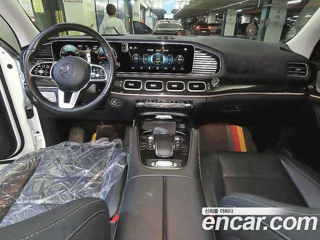 Mercedes-Benz GLE-Class 2023 — Şəkil 8/20