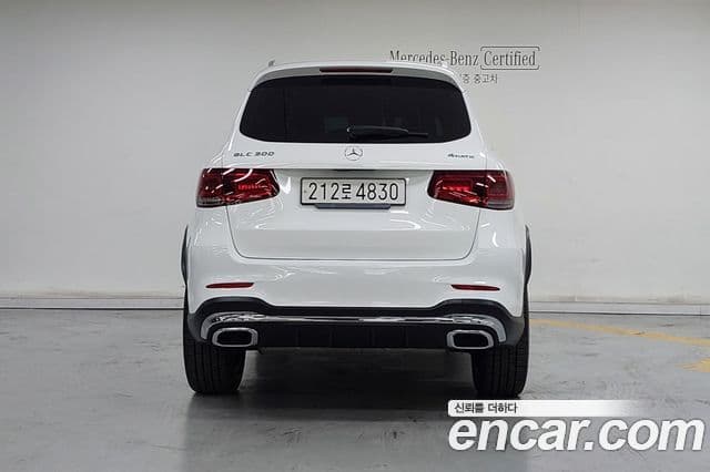 Mercedes-Benz GLC-Class 2022 — ფოტო 4/19