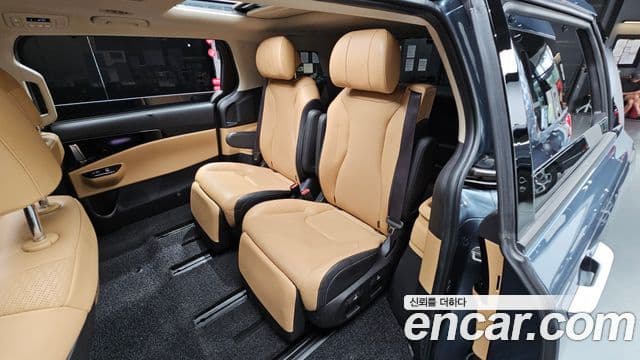 Kia Carnival 2021 — Şəkil 12/20