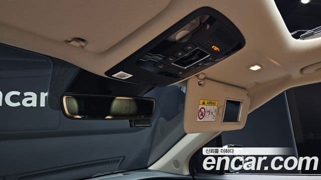 Kia Carnival 2021 — Photo 34/38