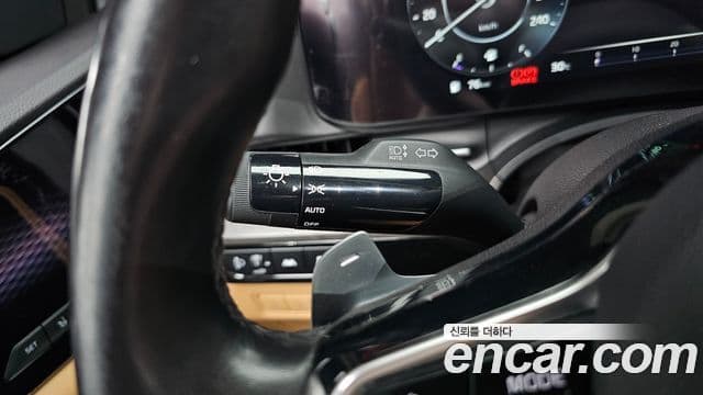 Kia Carnival 2021 — Photo 20/38