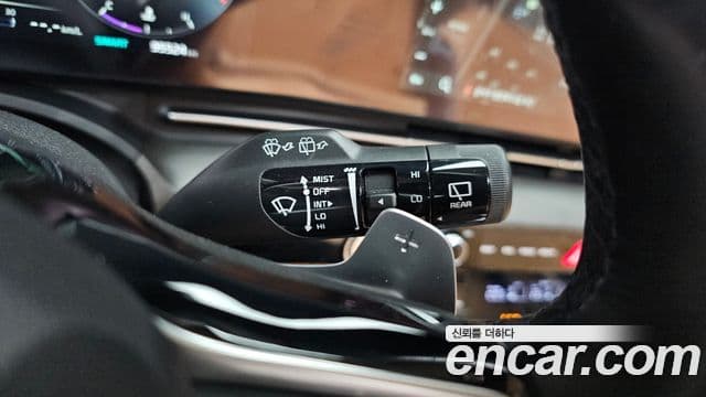 Kia Carnival 2021 — Photo 21/38