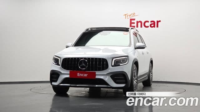 Mercedes-Benz GLB-Class 2021 — Фото 2/20
