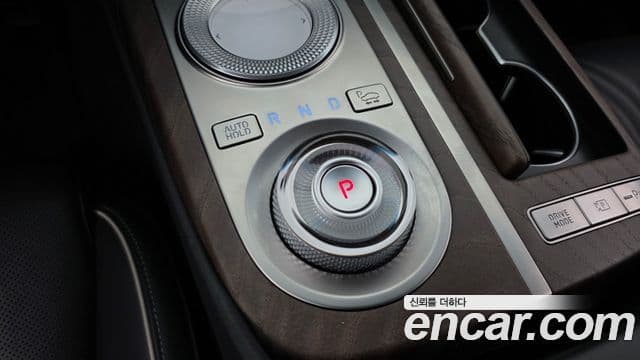 Genesis Electrified G80 2021 — фото 9 из 20