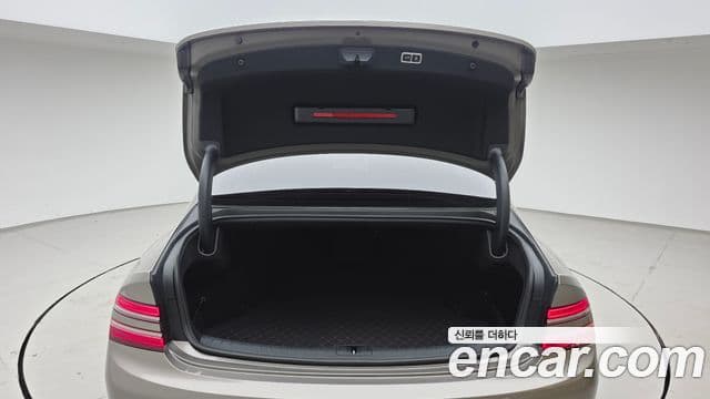 Genesis Electrified G80 2021 — фото 20 из 20