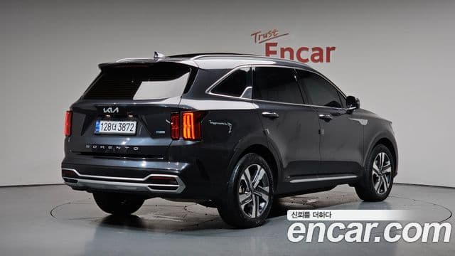 Kia Sorento 2021 — фото 2 из 20