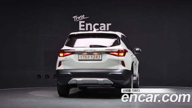 Kia Seltos 2022 — Şəkil 4/20