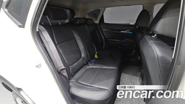 Kia Seltos 2022 — Şəkil 11/20