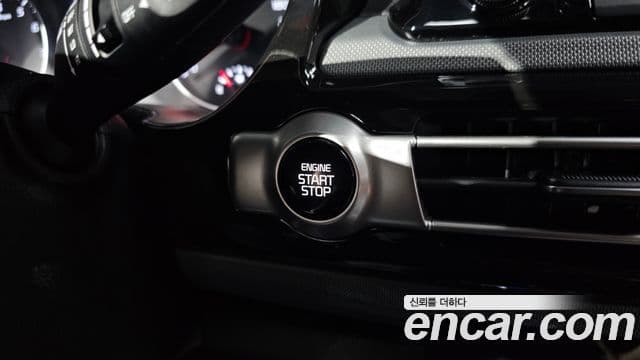 Kia Seltos 2022 — Şəkil 19/20