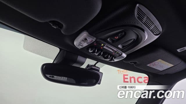Mini Cooper Electric 2023 — ფოტო 18/20