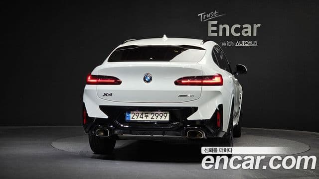 BMW X4 2023 — ფოტო 4/20